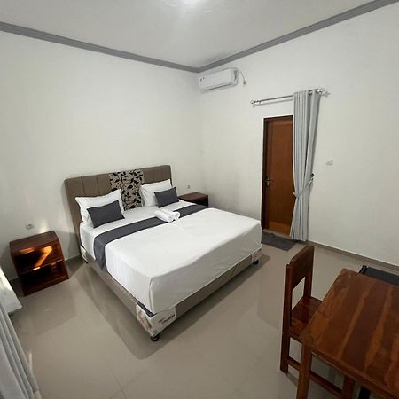 Kuta Lodge Homestay Dış mekan fotoğraf