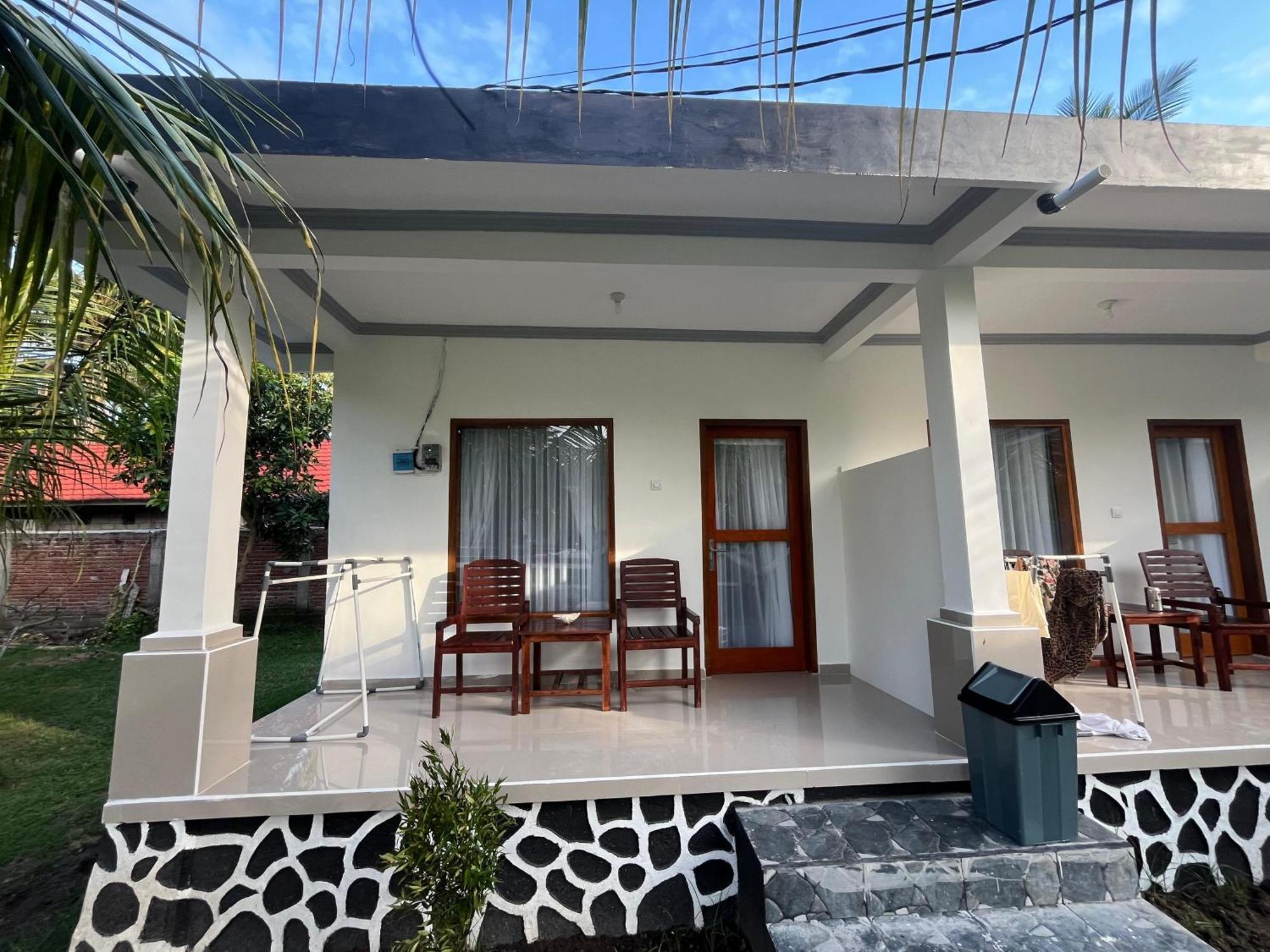 Kuta Lodge Homestay Dış mekan fotoğraf