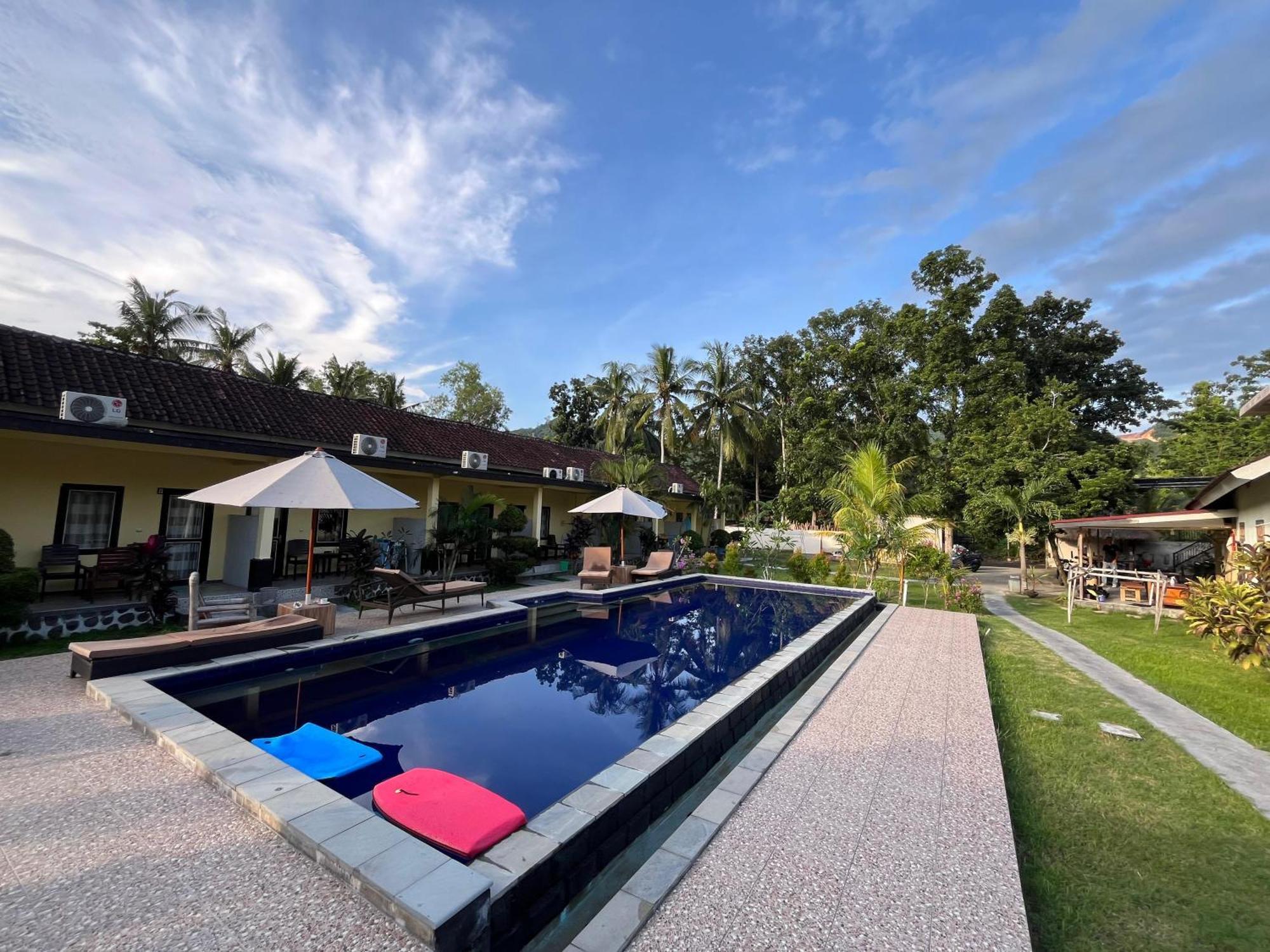 Kuta Lodge Homestay Dış mekan fotoğraf